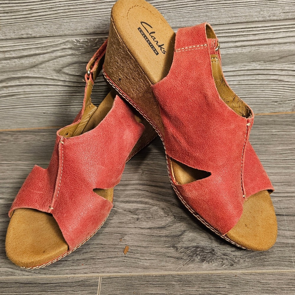 Clarks Collection Rosemund Dune Wedge Slingbag Sandals Coral Red Suede 8W